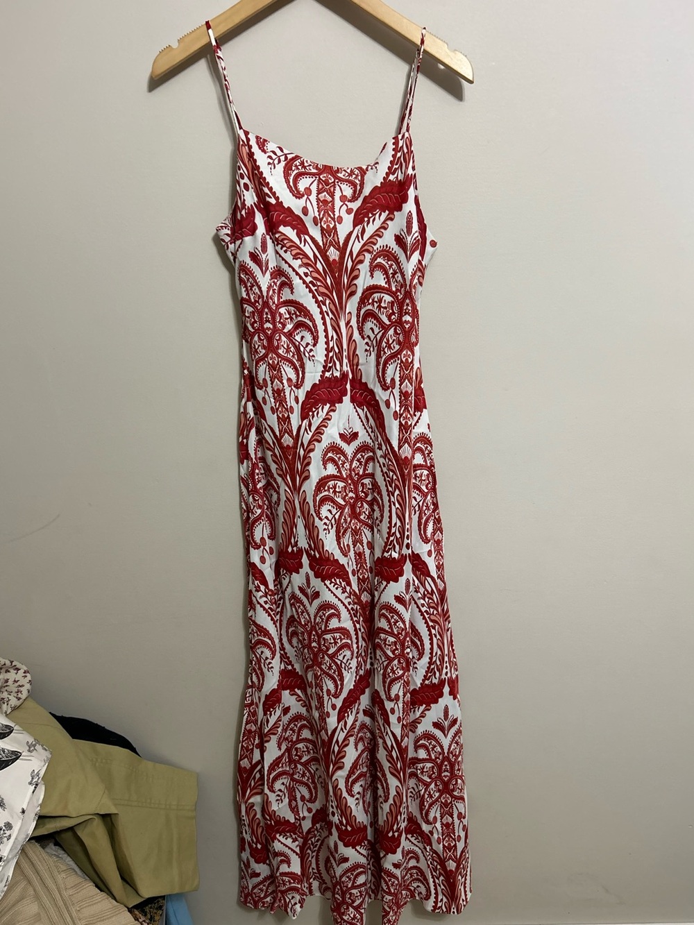 ⭐️FARM RIO Cameo Red & White Tropical Slip Dress Spaghetti Strap⭐️ as is - Picture 6 of 10